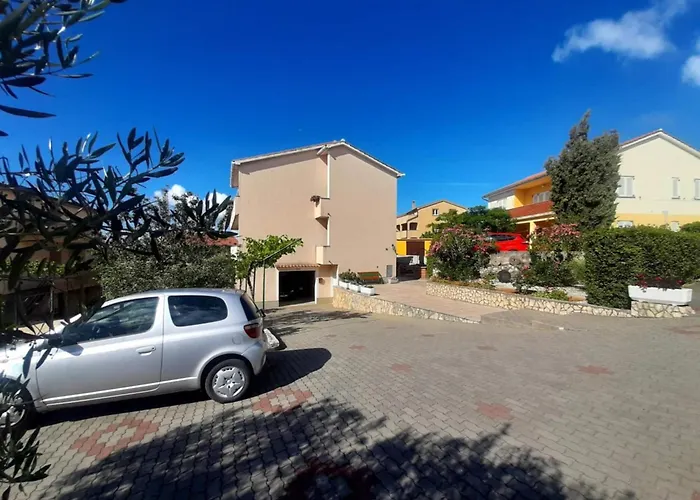 Διαμέρισμα Lilly With Outdoor Trampoline And Grill Krk Town
